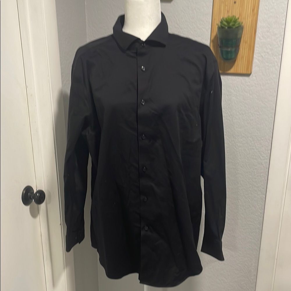 Calvin Klein Black Infinite Wrinkle Free Slim Fit Button Down Shirt XL 17 32/33